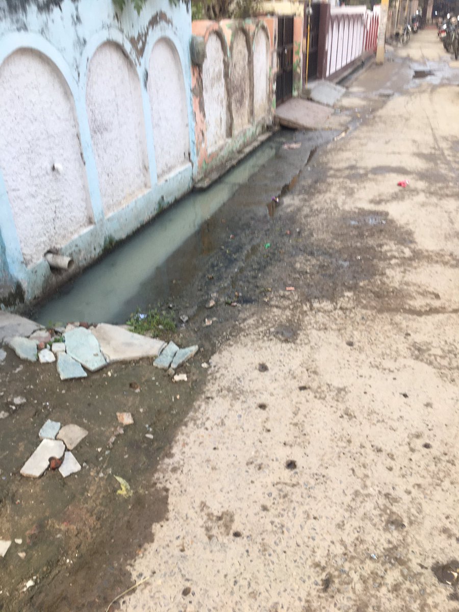 DeepakT73548201's tweet photo. Dear sir #this is the position of the colonies at Agra #Amar vihar colony,near Bhagel diary ,kk nagar sikandra.
We are complaining again and again and no action has been taken.
Looking for you help @myogiadityanath @CMOfficeUP https://t.co/VwBaEHKGx3