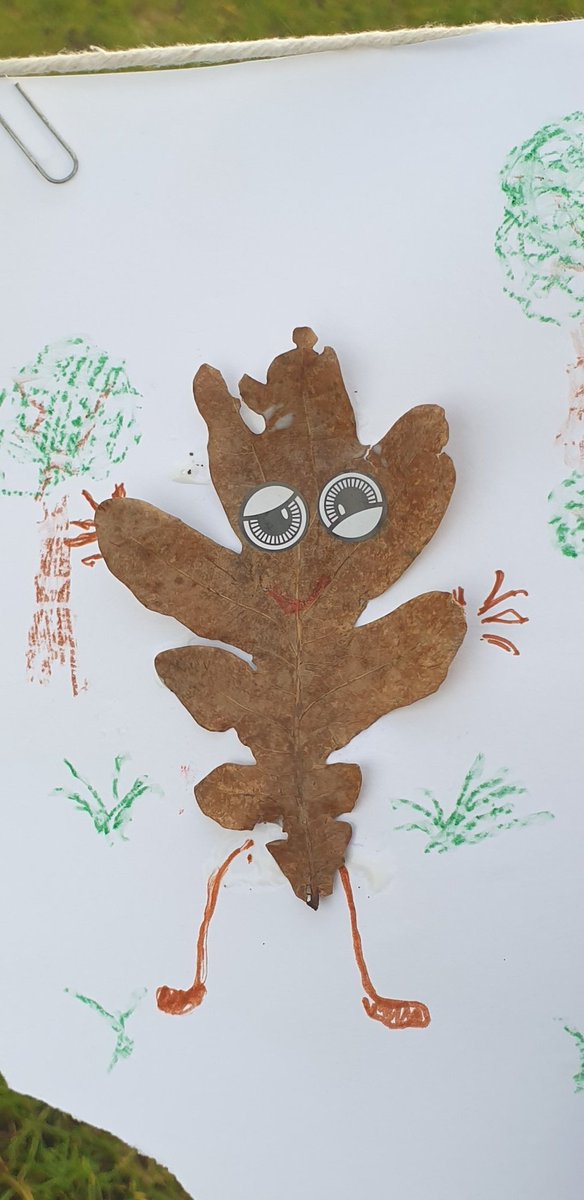 MiddlefieldFs's tweet photo. Clumsy had a story for the children in Reception.  They made leaf pictures, played in the mud kitchen and made criwns for Clumsy. https://t.co/A8pN7Lrckv