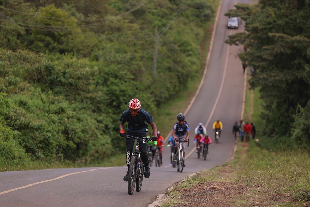 MamaCycling's tweet photo. Pain is temporary. It may last a minute or an hour or a day or a year but eventually, it subsides. However, if you quit, it lasts forever.
Keep going

#StayConsistent #MidWeekChronicles #Cycling #MyBike #MyHealth https://t.co/CnUdiEjtrE