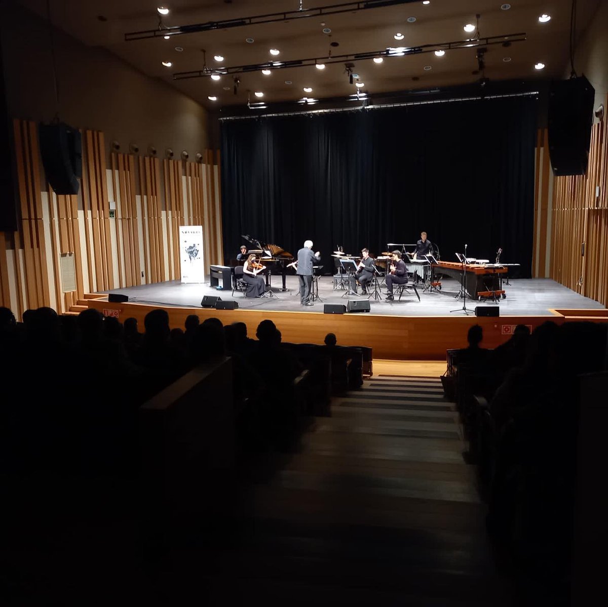 NovartsEnsemble's tweet photo. El passat 17 de novembre vàrem fer el concert de clausura de #Gerhard125anys a l'@EscenaVilanova dirigits per @edmoncolomer amb un exigent programa: Libra(1968) i Leo(1969) de @RobertGerhard_, Æquae(2012) de @RaquelGTomas i Faula(2018) de @joanmagrane Un autèntic viatge sonor! https://t.co/m8zNwJy53n