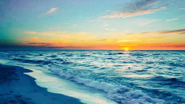 En iyi anlatış artık susmaktır,
Anladım bunu ben, seni bilince.

Gel denize yaslan, yalnız denize,
Sırrını denizler taşır insanın.

Mehmet Akif İnan