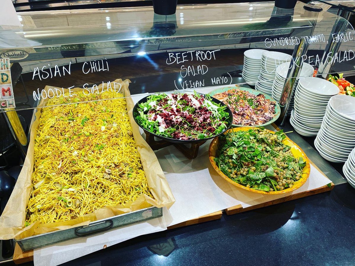 samwhite1984's tweet image. Amazing salad bar today @SodexoAbingdon all freshly prepared by our new trainee chef Erika 👩‍🍳 #chefinthemaking @Wickitoria @Aaron40044542 @IndiesSodexo