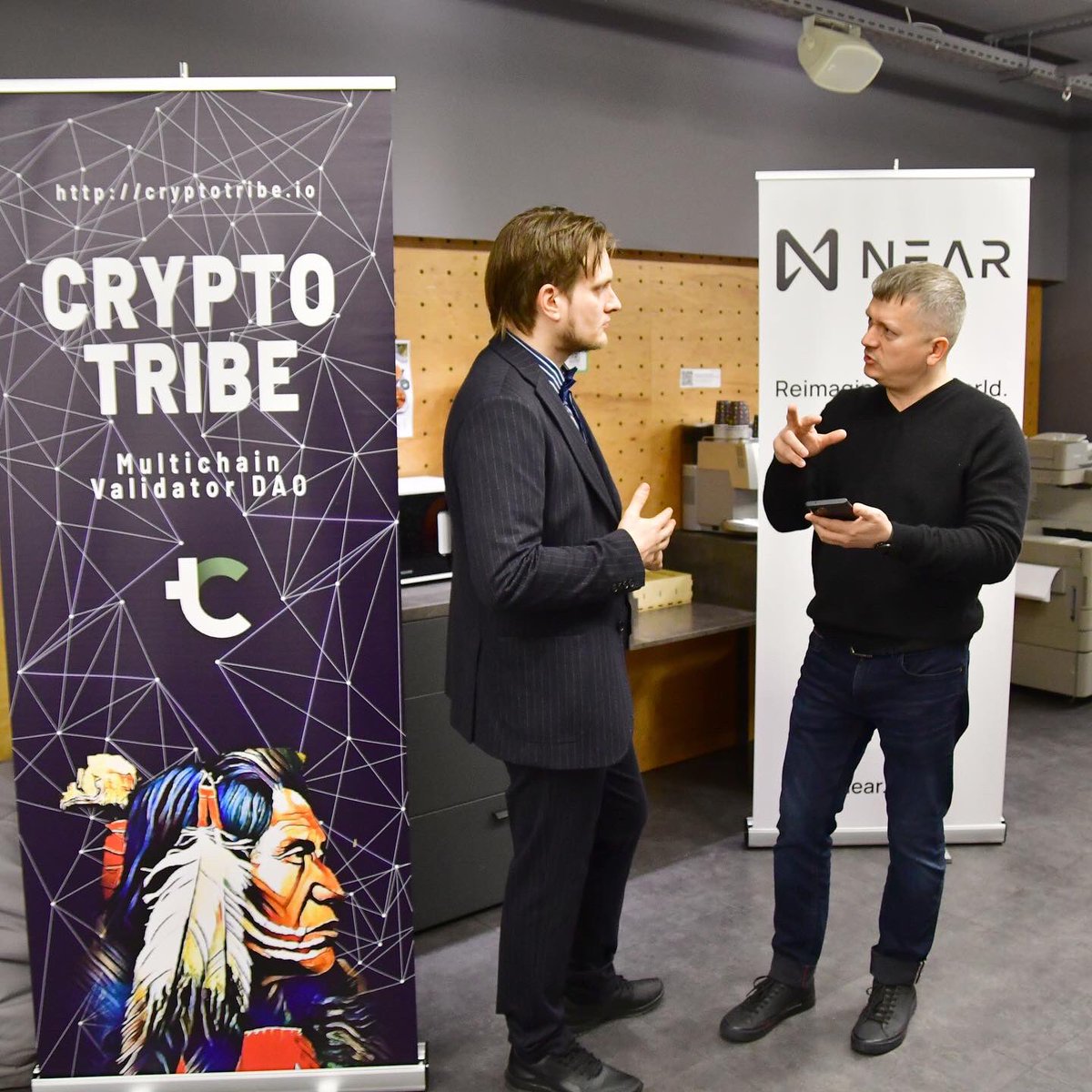 OffKyiv's tweet image. about our partners:
@EOStribe is a Proof of Stake (PoS) validator that verifies transactions on seven different blockchains and plans to implement solutions on the decentralized autonomous organization (DAO) system.