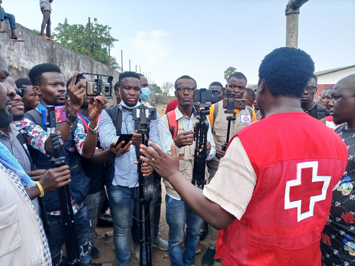 LiberiaRedCross's tweet photo. Thanks to the @Media for the coverage of our interventions into the @newkrutown @stampede in @Monrovia, @Liberia https://t.co/saEqlgpC7a
