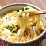 食べる手が止まらなくなっちゃう？!電子レンジで作れる、お手軽な「うどん」レシピ!