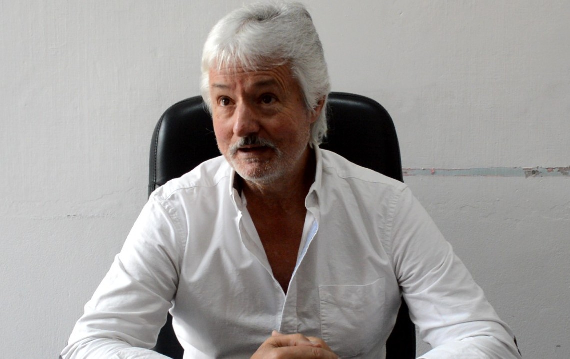 La dirección de Desarrollo Social <a href="/FloridaIDF/">Intendencia de Florida</a>  junto sus  personal de Arquitectura y técnicos del <a href="/midesuy/">Ministerio de Desarrollo Social</a>  realizó este lunes una evaluación de la situación en 25 de agosto luego de los destrozos generados por la turbonada registrada el pasado sábado 22 facebook.com/fmlatorre106/p…