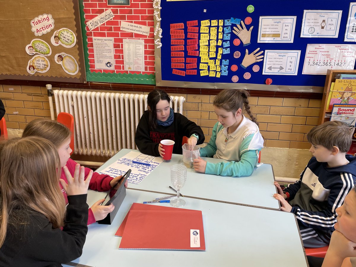 gladstonebarry's tweet photo. G11 science day. How will we find out if the amount of stirs affects how long it takes the sugar to dissolve? #variables #ambitiousandcapablelearners #predicting #findingtrends https://t.co/nUqj5NEXAr