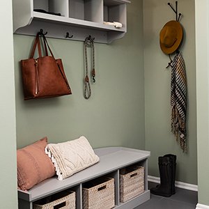 RustOleum's tweet photo. Brighten up your entryway space with our #ROStudioColor Wall Paint in Clay Mask. #PrideInTheMaking
Instructions: https://t.co/uQufBL9FX4 https://t.co/Z9qyqJNvCl
