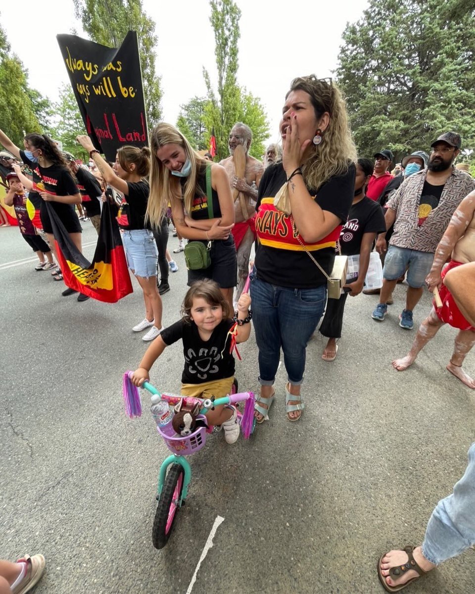 djawunjumbe's tweet photo. Look at my deadly girls hand✊🏽& wearing her @Dilkara_Essence meeting place bling shirt while mum reps @clothingthegaps #AWAWB shirt and @hausofdizzy #AbolishTheDate earrings coz protesting isn’t just about speaking truth to power, it’s about repping #BlakBusiness too https://t.co/rJaAaz4dWm