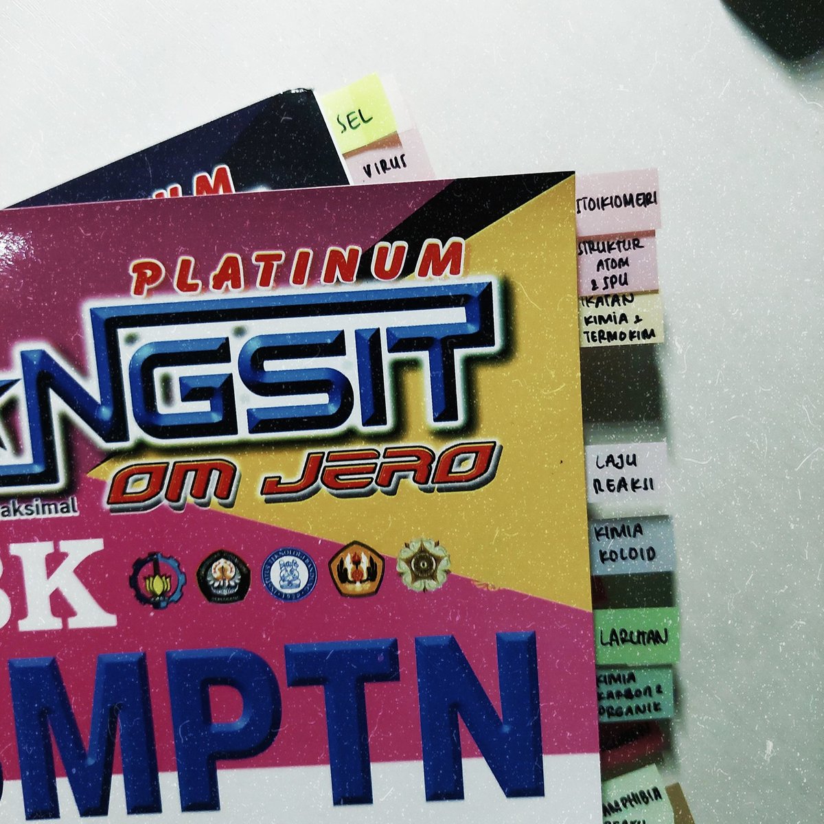 thisxe's tweet photo. si yang lagi procras tapi tetep pengen keliatan produktif dan berujung nulisin index tab👍🏻 https://t.co/2LuITU8Zlj