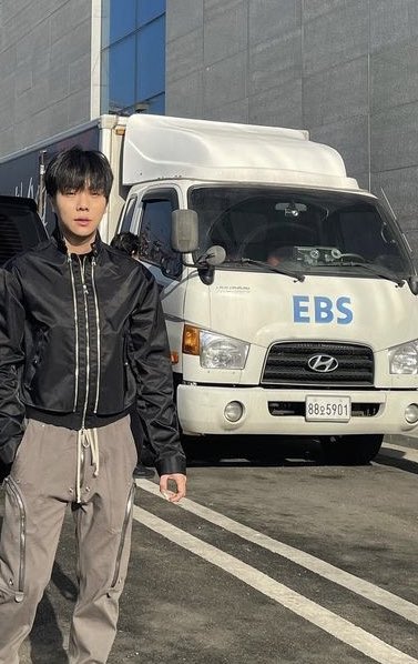 안토일과 ebs… 올해 본 거 중에 제일 안 어울린다