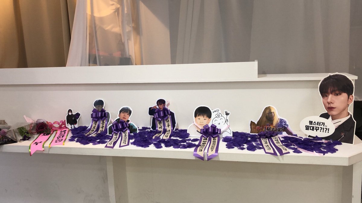 SJPD_IM's tweet photo. 🌹💜

#HBDtoIM
#IM이란_향기가_피어난_오늘
#wave_of_the_heart 
#내_심장파동의_시작은_너야 https://t.co/0bPCtIR226