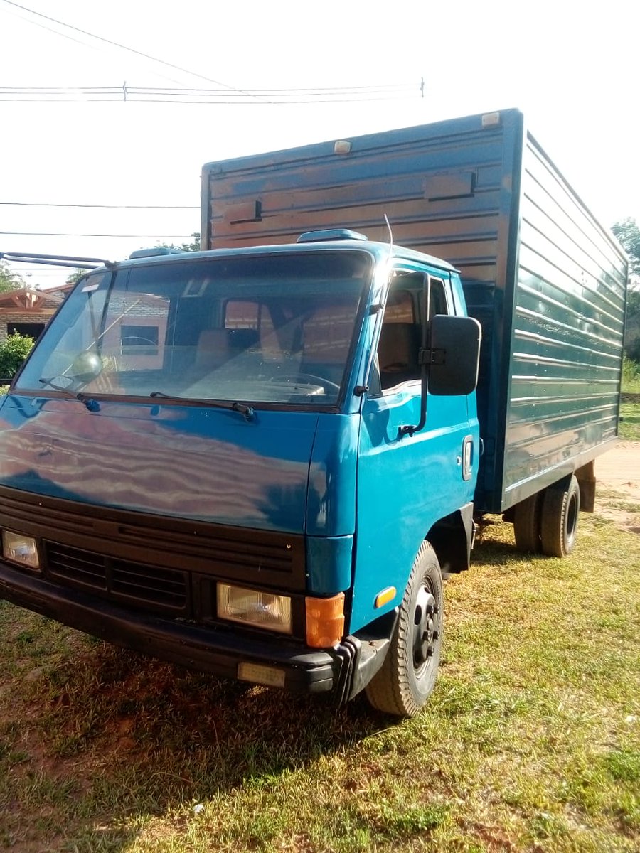cancunapaj's tweet photo. Me ayudan con un RT 🙏, por ahí le llega a su próximo dueño. OFERTA para laburo, reparto etc. Camioncito Kia año 1993 de 4 Ton. Un guerrero es. Consultas al DM. https://t.co/1wRsF5qtL7