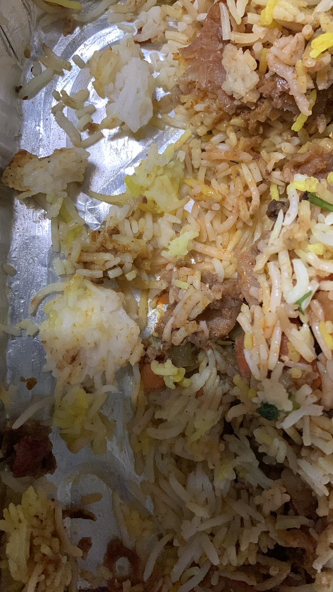 Soni21Manoj's tweet photo. It’s highly overrated &amp; I found it very pathetic. Lumps of rice around. Do you listen &amp; react @BehrouzBiryani https://t.co/RQzni4c880