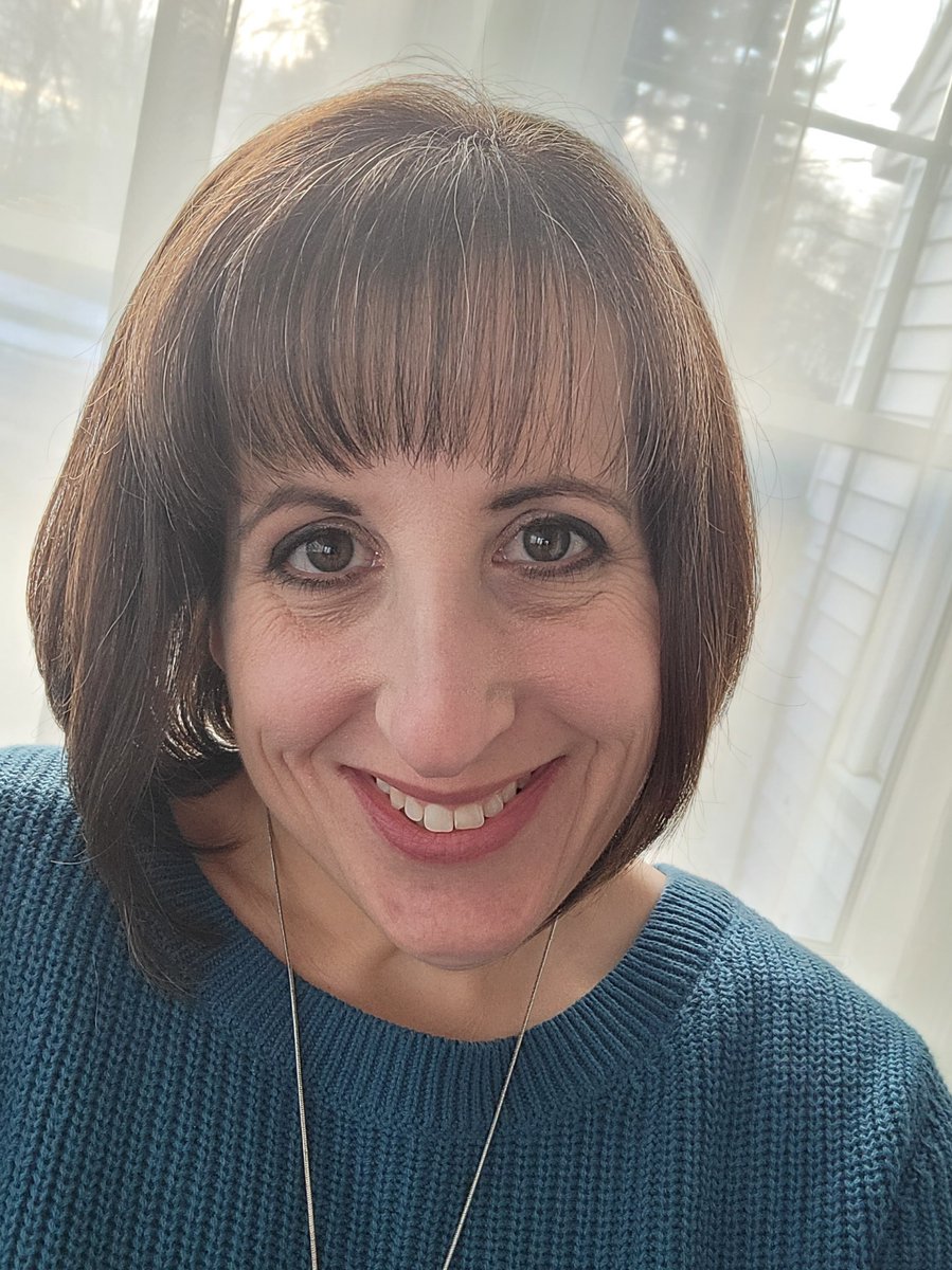 tritogether's tweet photo. Tara is a children's librarian, an office manager, and a mom of three sons and two dogs. When she’s not busy with that, she enjoys reading and planning her next Disney vacation. Please welcome my friend Tara to the TriTogether Board of Directors. We are very lucky to have her! https://t.co/OaOWkSzoEL