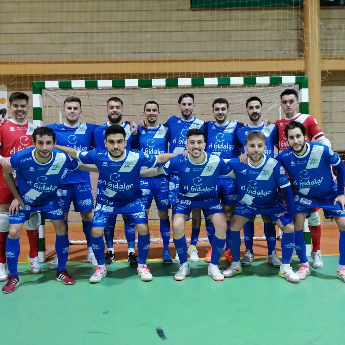 SalvatierraCd's tweet photo. 🔝 Resumen en 📸 del partido histórico disputado ayer 🆚 @manzanares_fs  de 🏆 primera división. Gran jornada y magnífico ambiente el que se vivió en nuestro 🏟️ a pesar de ser un Martes.
El equipo mostrar un gran nivel 👌 y se compitió ante un equipazo 💚⚽ https://t.co/V1gCg6VIJV