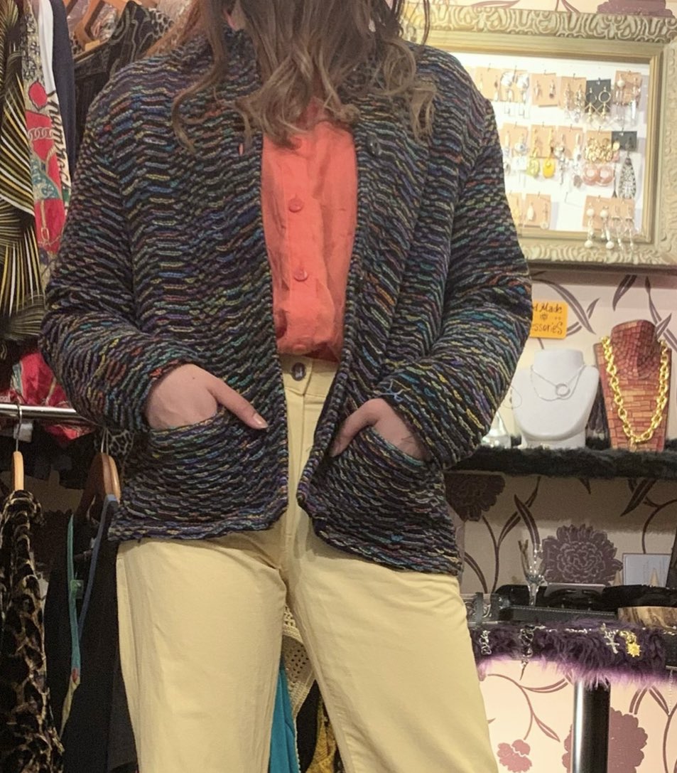 tadpolechikami's tweet photo. Rainbow Jacket

On Line Shop の BASE にアップしました。
プロフィールから入れます。

もちろんお店でもお買い物できます。
DMでお気軽にお問い合わせください。

よろしくお願い致します。

#海外ガール #海外ファッション #古着 #中崎町 #中崎町古着 #TAD #おっちゃんてんちょ #ヴィンテージ https://t.co/a7cmmXKFSc