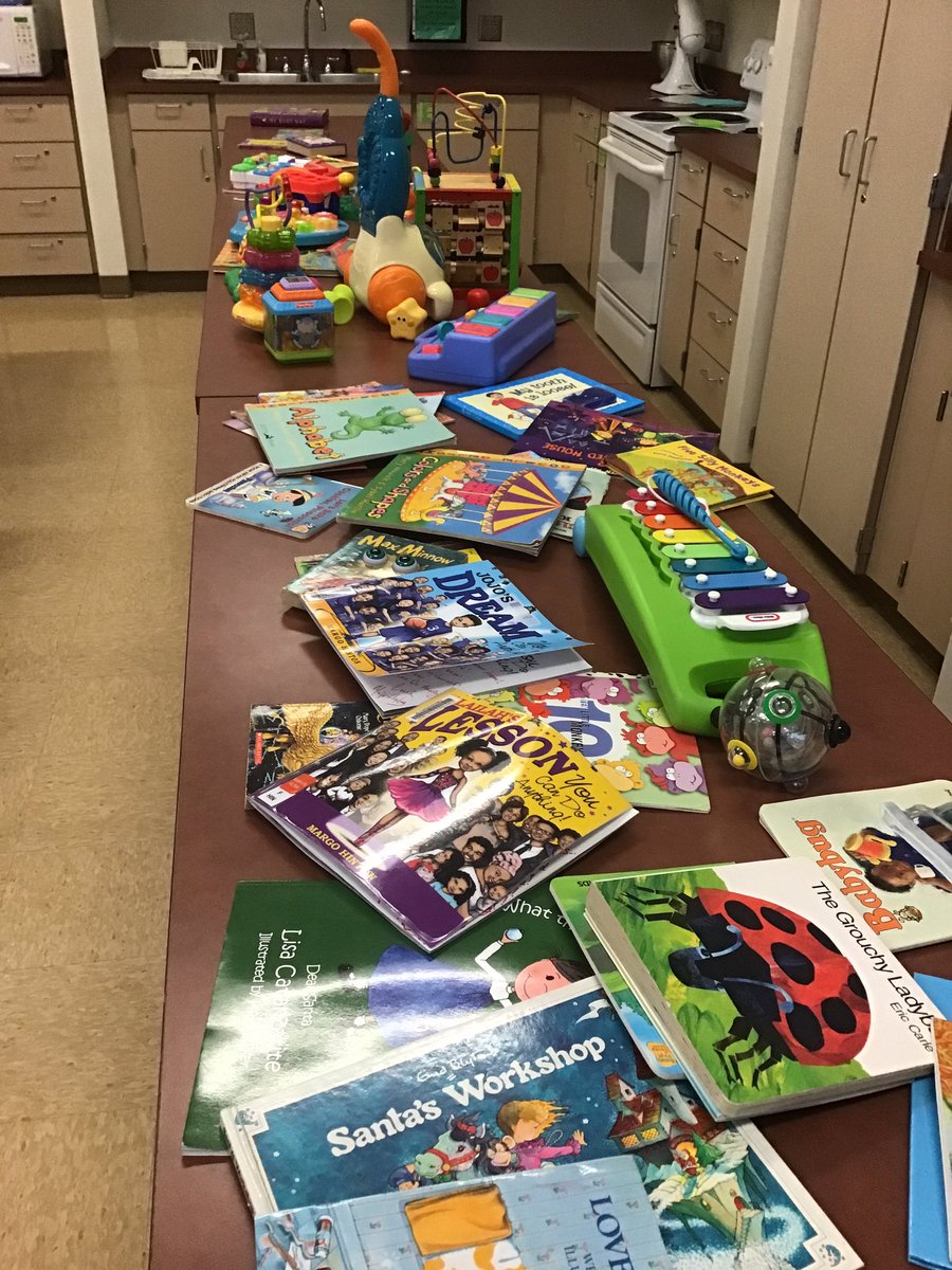 Mrs_Senkoski's tweet photo. Best Day Ever! The 8th graders LOVE  toy and book evaluation day! They examine toys and books to determine how they help with the #AreasOfDevelopment in children📚🧸🚂 #PIES #SayYesToFCS #NASDLearns #ChildDevelopment @IngomarMiddle @NA_FCS https://t.co/R87AQkMTQy