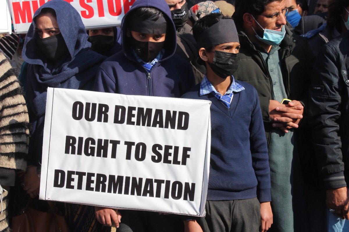 SA_RightsWatch's tweet photo. Rally against Indian oppression on Black Republic Day in Muzzafarabad was held today. India has been suppressing Muslims and stripping them of basic human rights! #FakeUnionOfIndia https://t.co/TOjAvccMeh