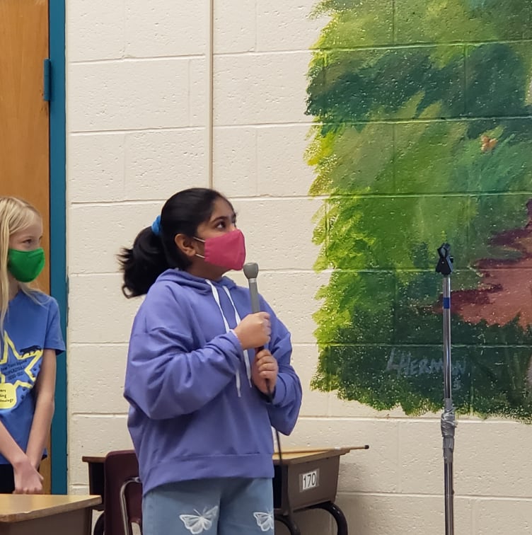 LeslieLeisey's tweet photo. PROUD of these #PawTechSquad student leaders who created an amazing resource for how to use @Canva (in Canva...of course!) &amp; taught  teachers @PoplarTreeES all about it!👏🏼 Check out their Canva presentation here-->https://t.co/8GVplpUtM8 @PTSquadTweeters @KeleherAART #FCPSOnward https://t.co/sckZQtM7Mf