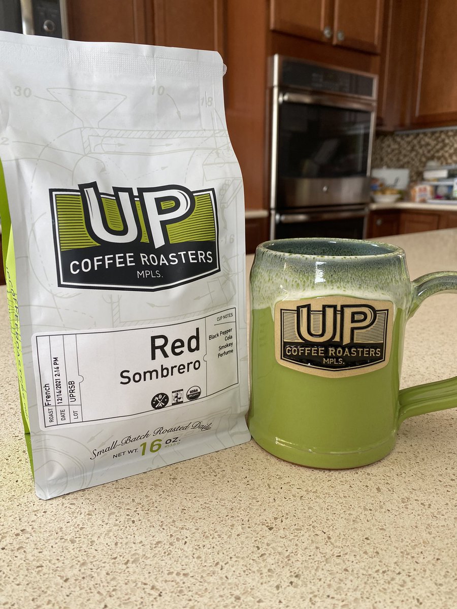 DontBetBadClubs's tweet photo. You think you have what it takes to dominate the board? You don’t. Unless you drink @UPCoffeeRoaster. Best coffee not only in the city of Minneapolis ☝🏻 but in the entire fucking universe. It’s simple you wanna be up on your bookie? Drink up. https://t.co/7apaIEvJr7