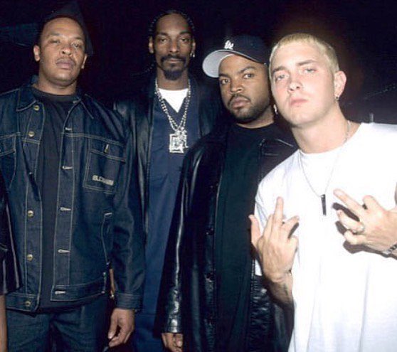 PopCulture2000s's tweet photo. dr. dre, snoop dogg, ice cube &amp; eminem https://t.co/uh14aFADA7