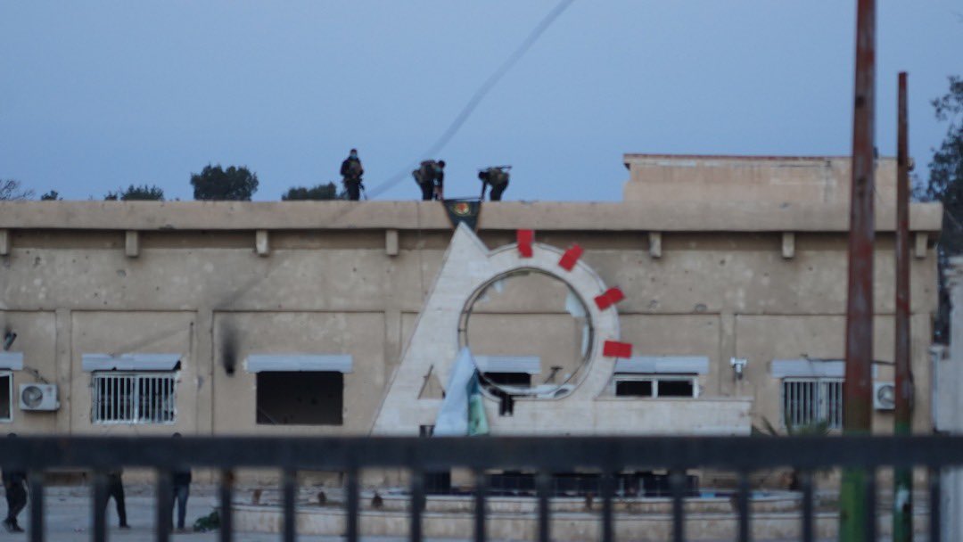 MHJournalist's tweet photo. #Al_Hassakah - #Syria, fighters from the Syrian Democratic Forces  #SDF near #Simaa prison in #Al_Hasakah https://t.co/VaPBZW1w8F