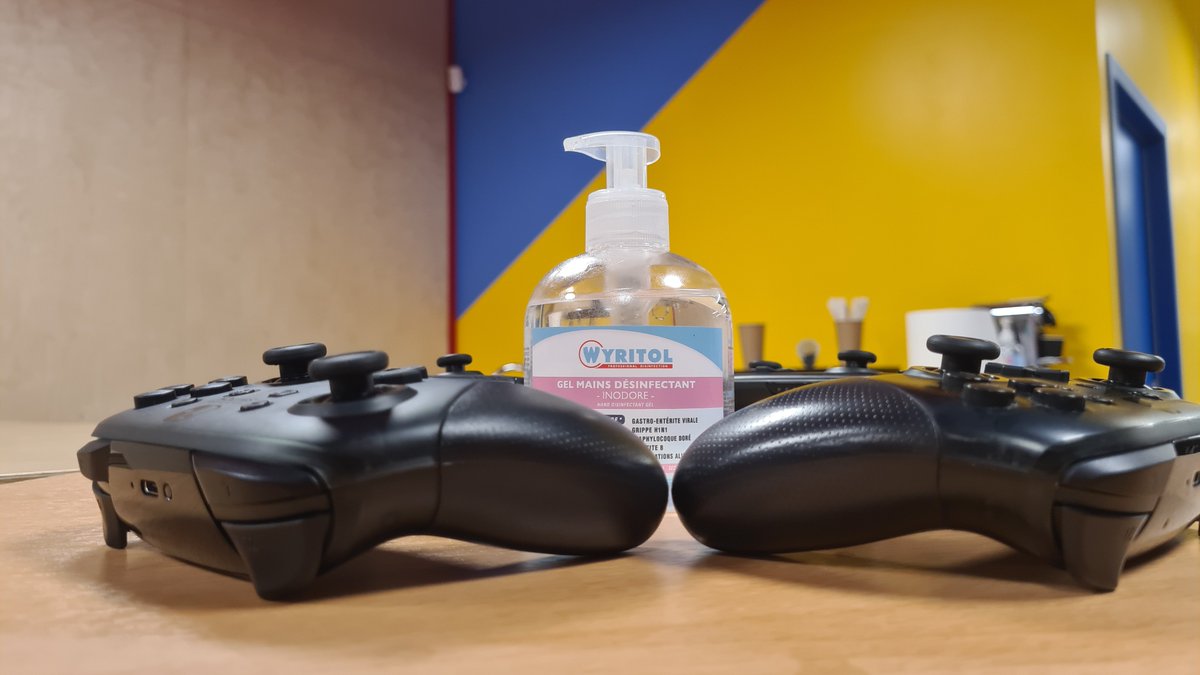 Cet hiver, <a href="/ParisEsports/">Paris Esports</a> participe de nouveau aux "Paris Sport Vacances" de février en proposant des stages de découverte d'esport gratuits pour les jeunes ! 

📅 Du 28/02 au 04/03
👥 Pour les 10-17 ans 

Les inscriptions sont ouvertes (places limitées) : paris.fr/pages/pratique…