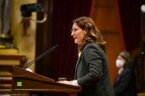 gencatdigital's tweet photo. 🗣 Consellera @LauraVilagra: "Aquest Govern reformarà profundament l'Administració"
La titular de la Presidència ha explicat al Parlament que el @govern treballa en un nou model de relació amb la ciutadania i una reforma integral de l’ocupació pública
https://t.co/FLPm589ulI https://t.co/nSxNM0Btx8