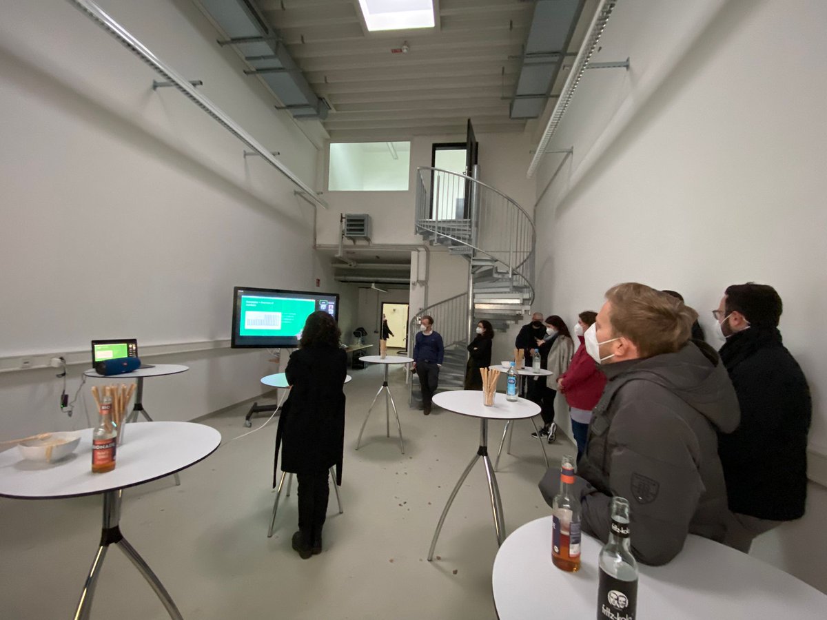 Nunav_'s tweet photo. Heute hatten wir unser erstes #Graphmasters-Forum im Jahr 2022! 🚀 Neben spannenden Themen und News, rund um unsere #NUNAV-Produktfamilie, haben wir uns alle mal wieder gesehen. 👥 #graphmastersteam https://t.co/ETMJjges8R