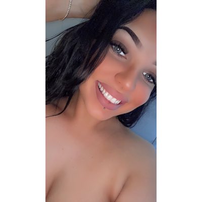 Kmclx69's tweet photo. #letschat #snapchatpremium #messgeme #lookingforfun https://t.co/UoVBzKwDJ2