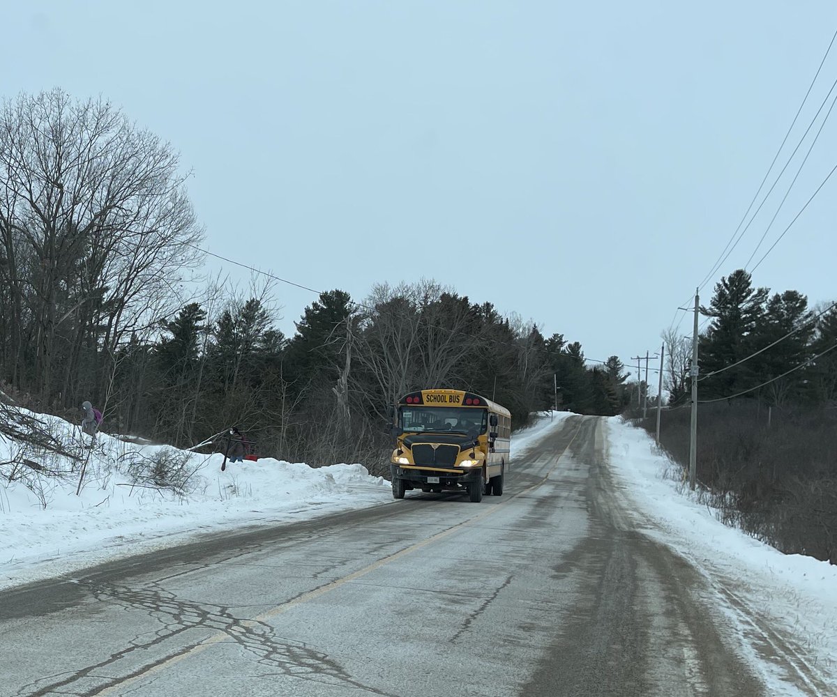 triboardbus's tweet photo. A bus sized shout-out to all school bus personnel who were out there early this morning on what we hope was the coldest morning of the year! It’s takes a special dedication to make school busing work in these temperatures in a pandemic! #localheroes https://t.co/IC4a5X2f7a