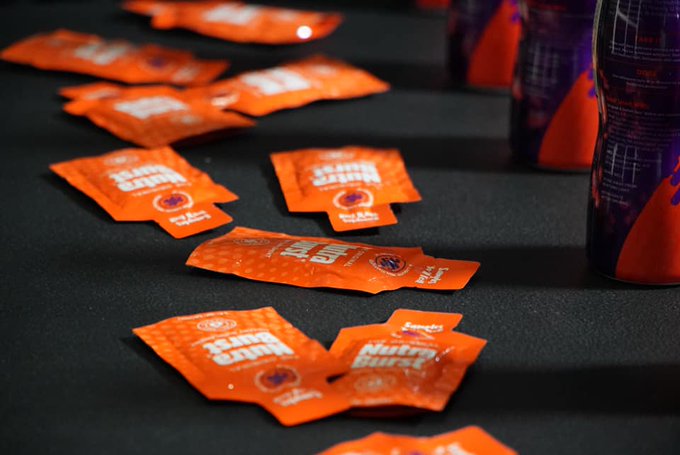 Enjoy a perfect shot of NutraBurst with our samples! Feed your body the nutrients it deserves. ❤️ #KeepItSimpleSample