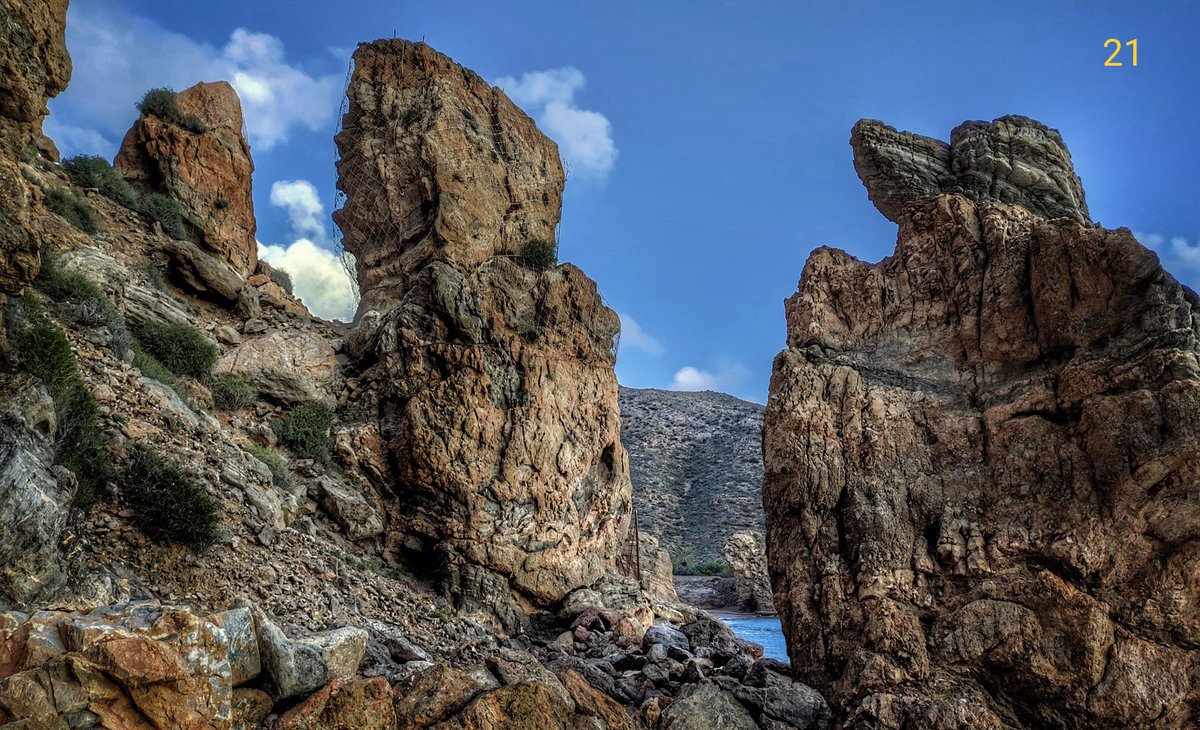 DanielGranadosF's tweet photo. #ElPortús, #Cartagena, #España.
Su nombre proviene del latín , "Pertusium" (el desfiladero, en castellano)

Está dentro del parque natural de la Sierra de la Muela, Cabo Tiñoso y Roldán.
En el salvaje oeste cartagenero. A pocos kilómetros del centro urbano.
Una joya. https://t.co/wJ9OBwRhNR