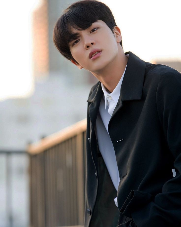 Joonie_neha7's tweet photo. Kim Seokjin being the most comforting view ;
   - A thread; https://t.co/08qzOXPQNn