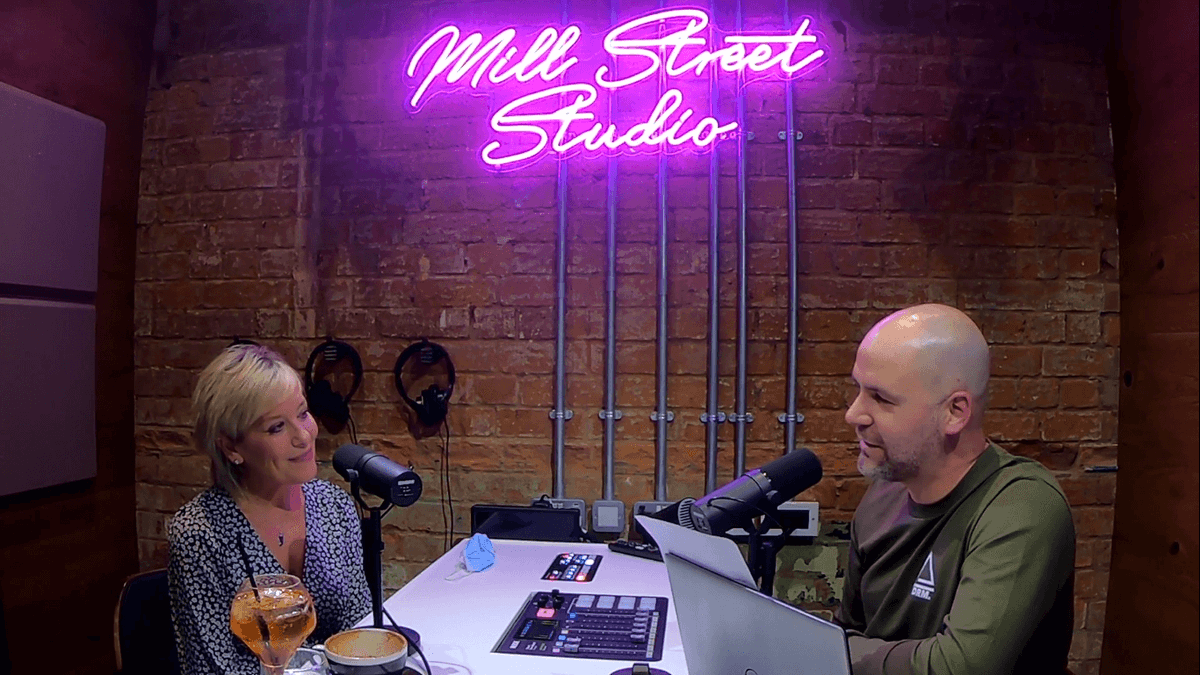 HoECF's tweet photo. Our CEO @tinaloucostello joined the fab @makegoodgrow to discuss who we are &amp; what we do, as well as highlighting our emergency response during the pandemic!

It's a really interesting insight into @HoECF &amp; community foundation's in general! 💖

Watch 👉 https://t.co/Zm23sZw705 https://t.co/nkeEmEforh