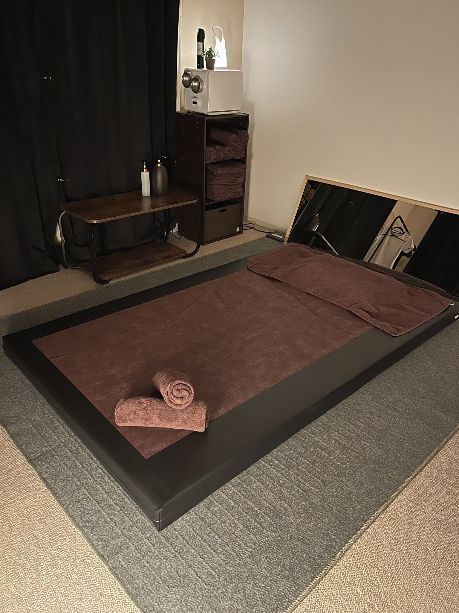 専用 【美品】サバイDXマットレス【for オイル】 セミダブル 4cm 黒 プロ用マッサージマットサバイDX【for オイル】◇セミダブル