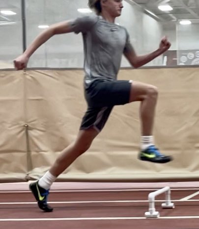 Wickets change us… eventually establishing better sprint habits. 

Wickets had a immediate impact with this high school freshman. 

Only 3 minutes separate these two pictures. 

Spiked, 6.5 feet spacing, full speed.

#BigInTheFront