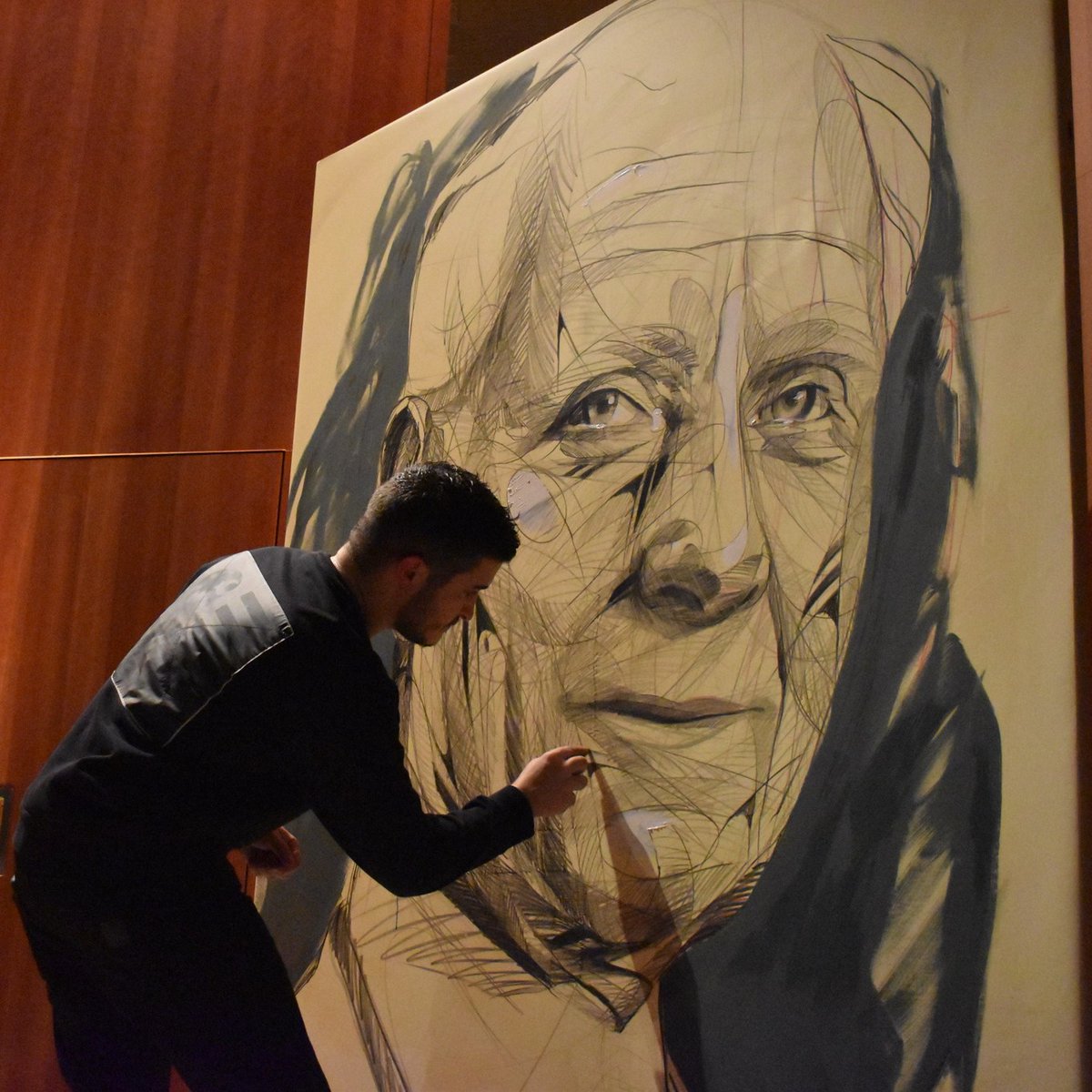 trioletaragon's tweet photo. Merci pour votre présence nombreuse.
L'année Aragon est lancée !
#orsenna
#ascaride
#TheatreduCorps #Derouault #Pietragalla
#Hopare
#CetEtrangeEclat
#PetitPalais https://t.co/2bJbMZ6RmX