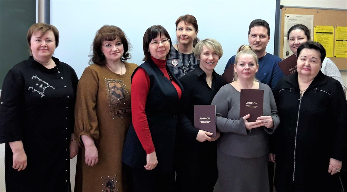 21 января в Центре инклюзивного образования прошёл итоговый экзамен в рамках программы профессиональной переподготовки "Переводчик русского жестового языка (организация сурдокоммуникации)".

Подробнее: ssau.ru/news/19990