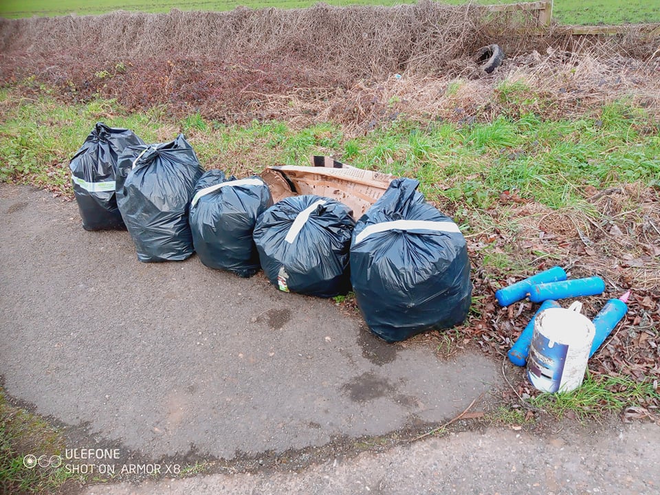 NDDT (@nddtdoncaster) on Twitter photo Well done to the <a href="/LitterFreeTeam/">Litter Free</a> for tidying up on Bentley Moor Lane, great effort guys #doncasterisgreat #keepdoncastertidy Well done to the <a href="/LitterFreeTeam/">Litter Free</a> for tidying up on Bentley Moor Lane, great effort guys #doncasterisgreat #keepdoncastertidy