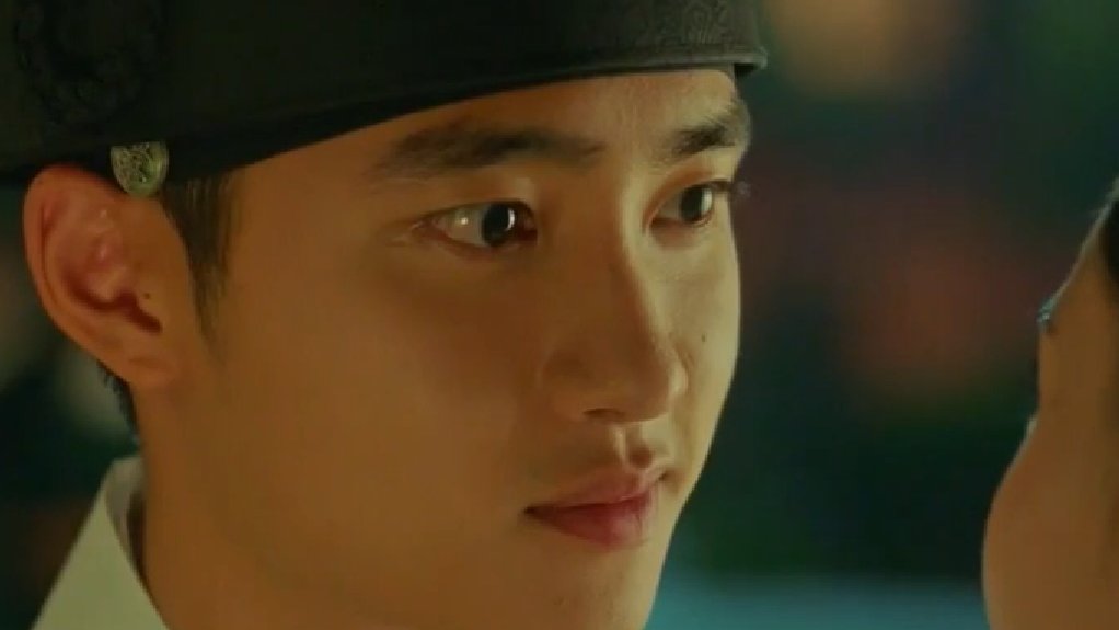 heartsmile_DO's tweet photo. lee yul/wondeuk mostly has minimal movements in 100dmp but kyungsoo was able to portray the character and express his emotions even with his eyes only 👌 powerful acting right there https://t.co/qbQqFTcLWs