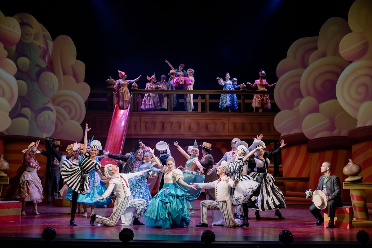 nikagoric's tweet photo. L’elisir d’amore no.2 tonight! Toi toi toi 🎀🍭 
#donizetti #lelisirdamore #adina https://t.co/staelb2GJ8