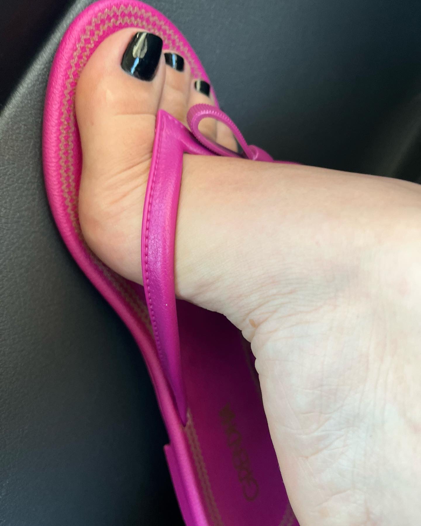 Feet of a domme on X: Pink flip flops! 🌹 foot fetish - soft