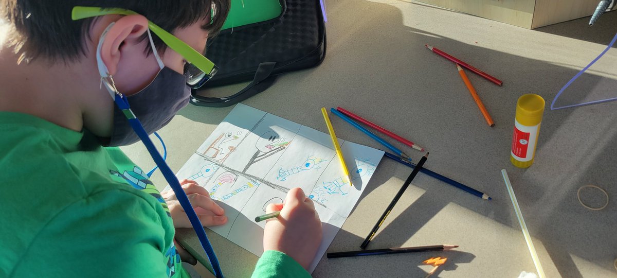 SCIENCEwithKedz's tweet photo. 6th grade scientists making storyboards and neuron models, as they prepare to film a stop motion animation showing how signals travel through the nervous system.
@PagePanthers #wearelamphere https://t.co/9VnseKKaHb
