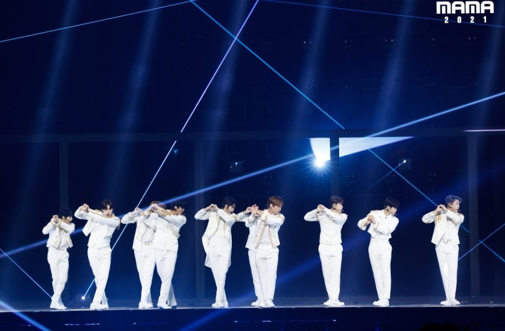 Chờ lâu như vậy, cuối cùng cũng chờ được ngày này
#Therefore_three_year
<a href="/WannaOne_twt/">Wanna One</a>  I miss you so much
#워너원_워너블_스탠바이
