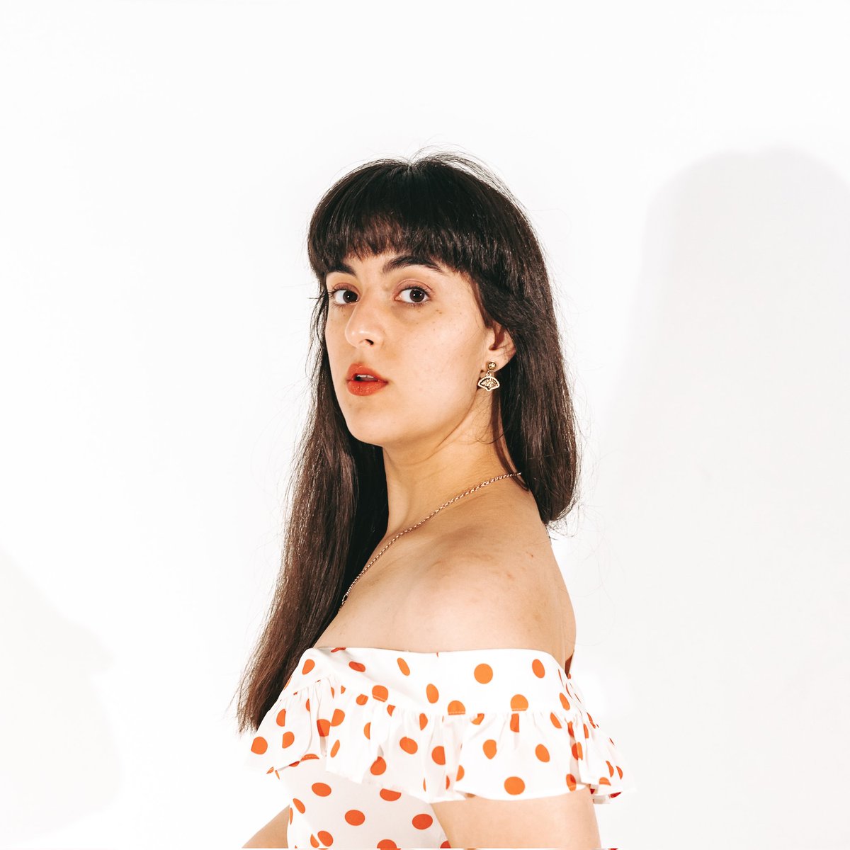 bella__thoughts's tweet photo. Decided its about time for me to show my face around here! 
Hi! ♥️🌟
Me shot by Layla for an unreleased @senseofselfmag project - shoot creative directed and produced by me and @lietomia https://t.co/1uBYhlfSEs