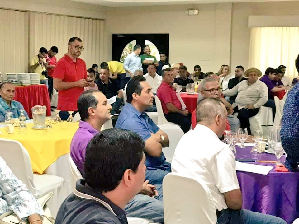 BlandonJose's tweet photo. Hace 2 años, en Herrera consultando sobre las reformas al Estatuto del @panamenistas. En marzo del año pasado, aprobamos cambios importantes, fomentando la participación de los jóvenes, fortaleciendo la democracia interna y adoptando los principios del Gobierno Abierto. https://t.co/KO7m1pUbhj
