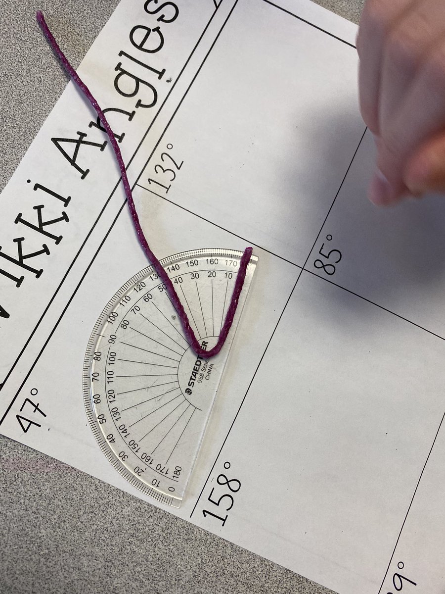 MsLongeway's tweet image. Wikki sticks are so fun to build angles! One has moved on to creating angles without wikki sticks! #BellLetsTalk #tldsbmath