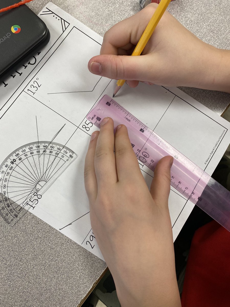 MsLongeway's tweet image. Wikki sticks are so fun to build angles! One has moved on to creating angles without wikki sticks! #BellLetsTalk #tldsbmath